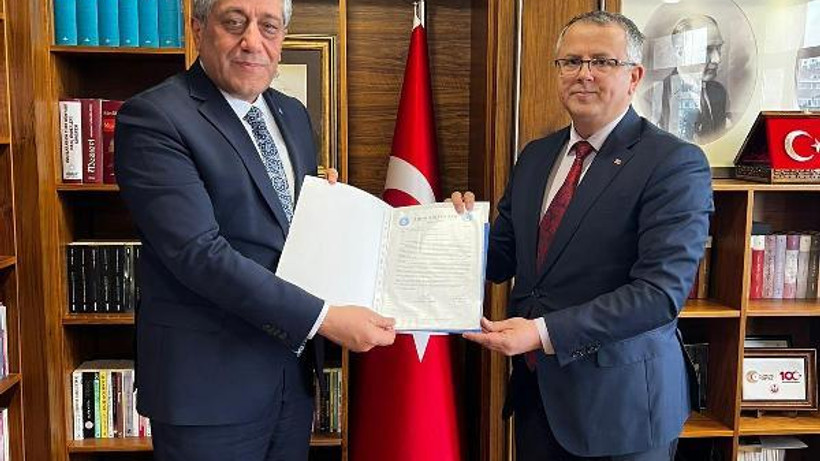 Türk Eğitim-Sen: Ek ders ücretlerinin yüzde 100 artırılması için 157 bin imzayı MEB'e ilettik   