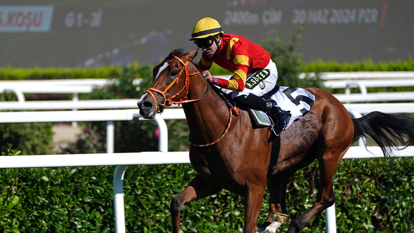 98. Gazi Koşusu'nu "Dragon Flame" kazandı