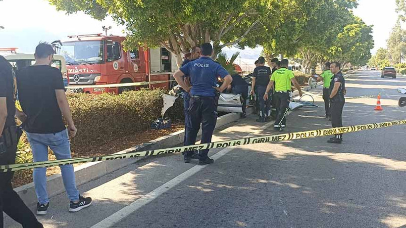 Trafik kazası bir aileyi hayattan kopardı: 3 kişi öldü