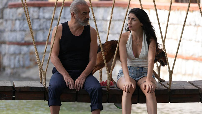 Dilber Azem'e “deme” şarkısıyla seslendi: "Deme düşmem ocağına geleceksin ayağıma"