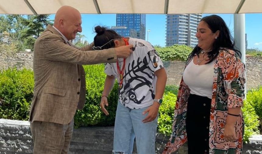 busenaz surmeneli trabzon platformu etkinlik 3