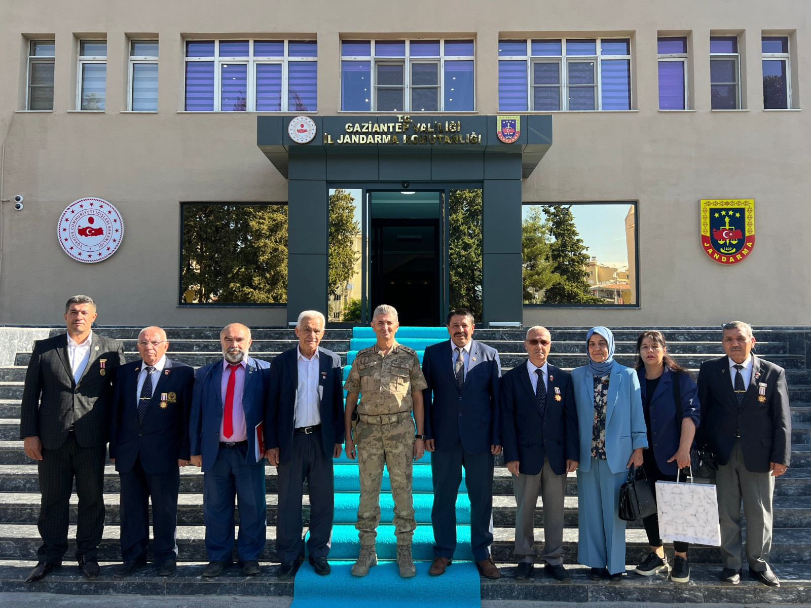 gazi derneklerinden gaziantep il jan kom ziyaret