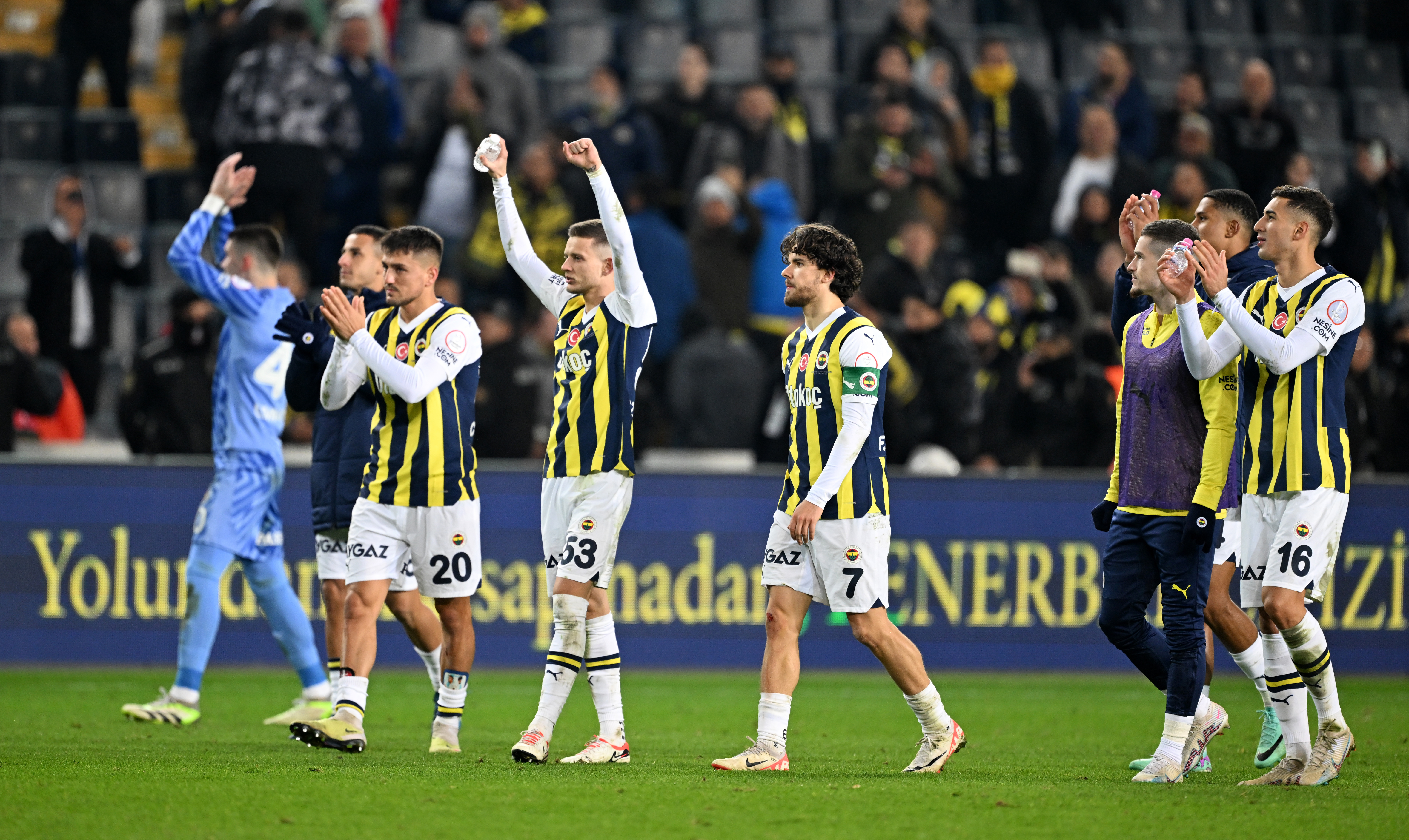 AA-20231126-33032413-33032406-FENERBAHCE_VAVACARS_FATIH_KARAGUMRUK
