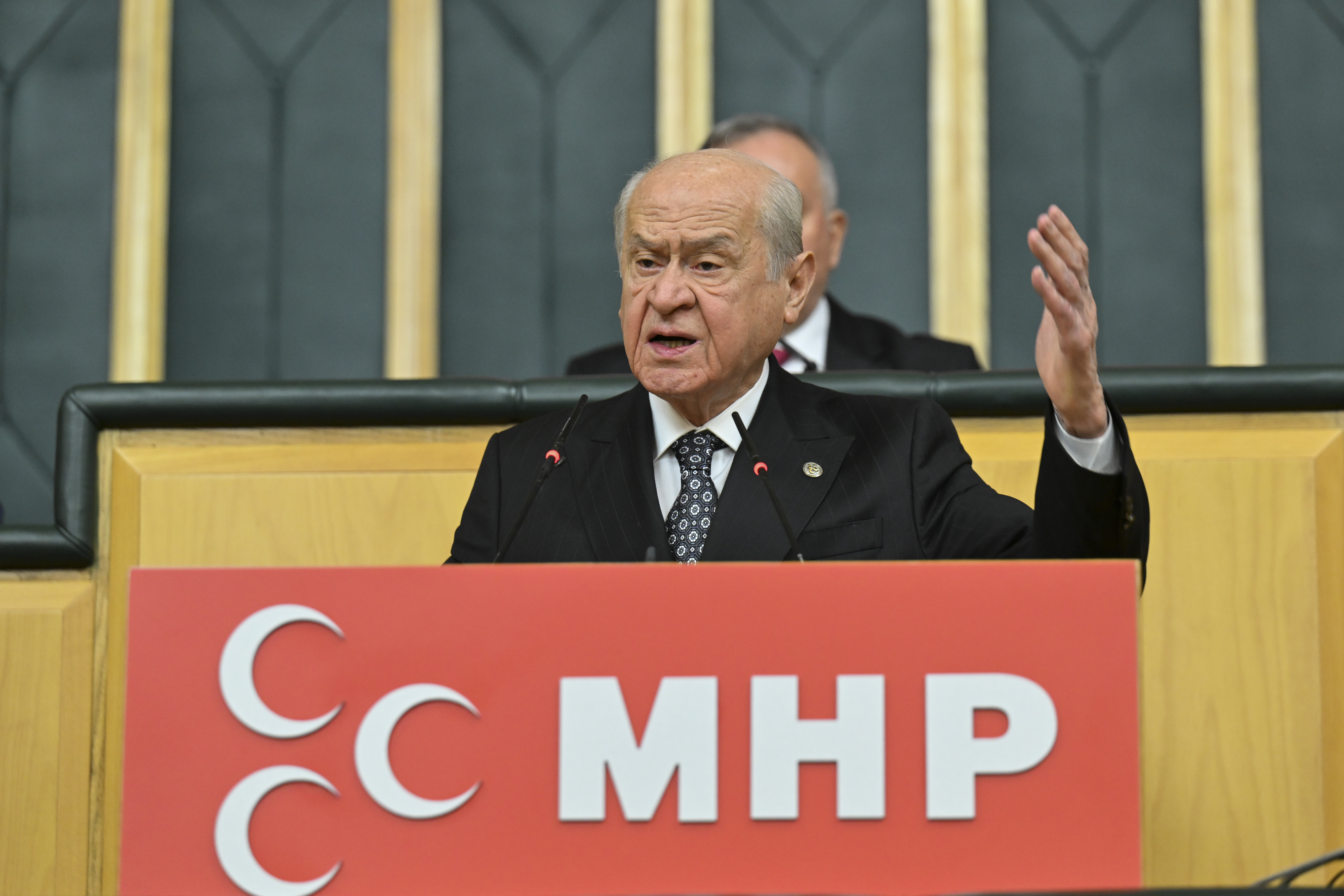 devlet-bahceli-mhp-grup-toplantisinda-konustu-14kasim2023-aa- (5)