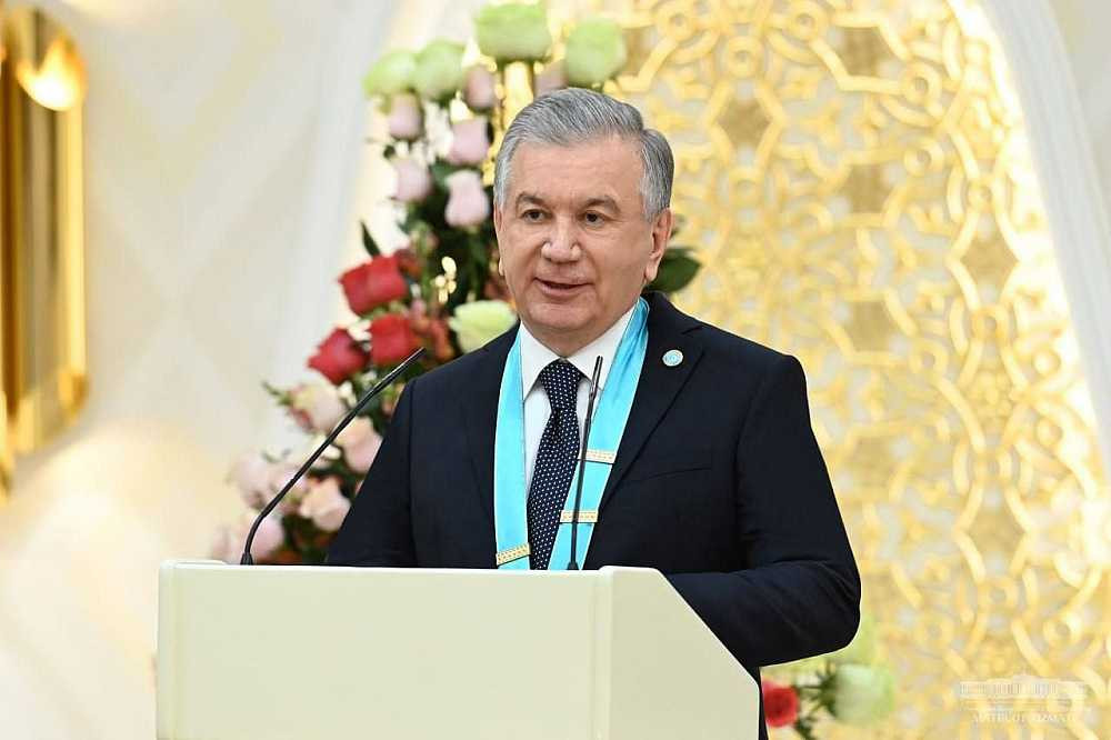 ozbekistan-cumhurbaskanina-turk-dunyasi-ali-nisani-tevdi-edildi-6544f3dee7a14-lg