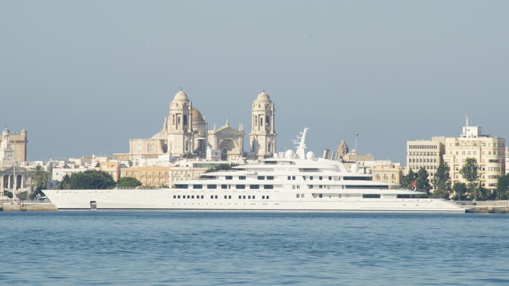 Al Nahyan 5
