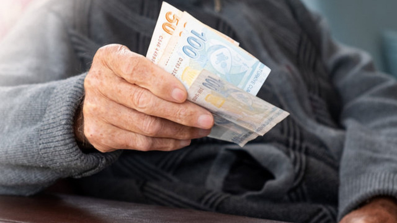 Çalışan_emekliye_5000_TL_ikramiye_2