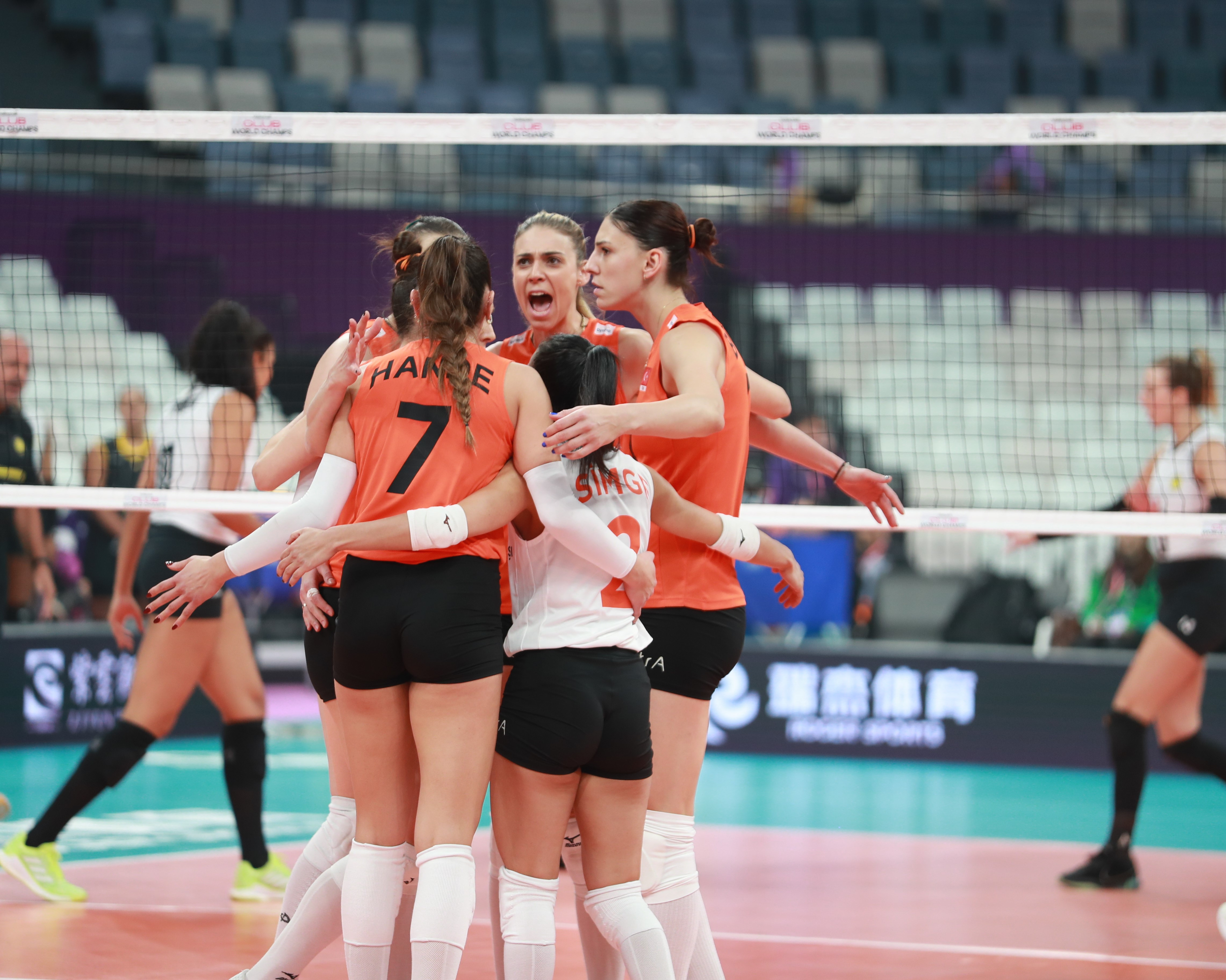 eczacibasi-dunya-sampiyonu-17aralik2023-aa-2