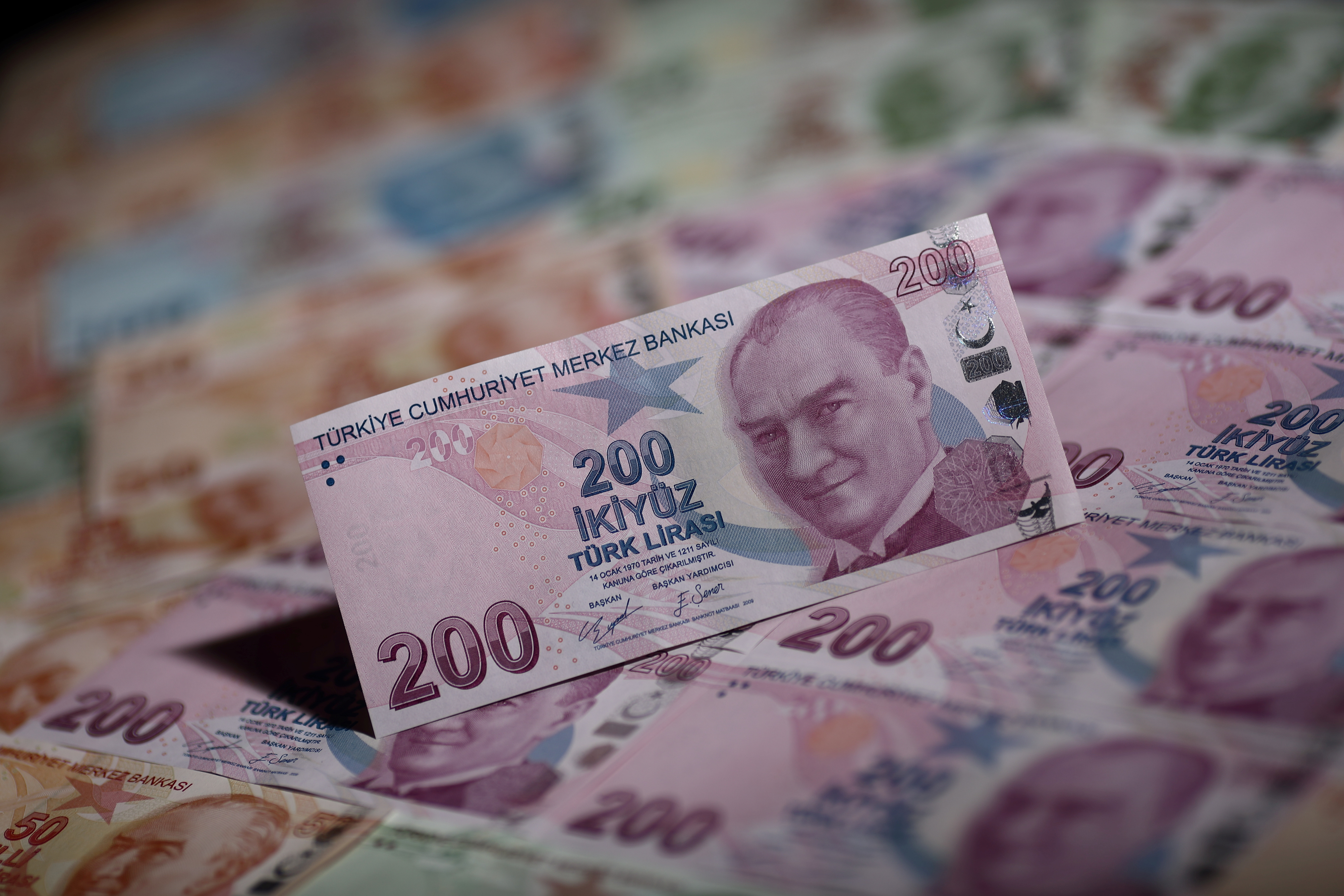 turk_lirasi_TL_para_22112023_yandex_39