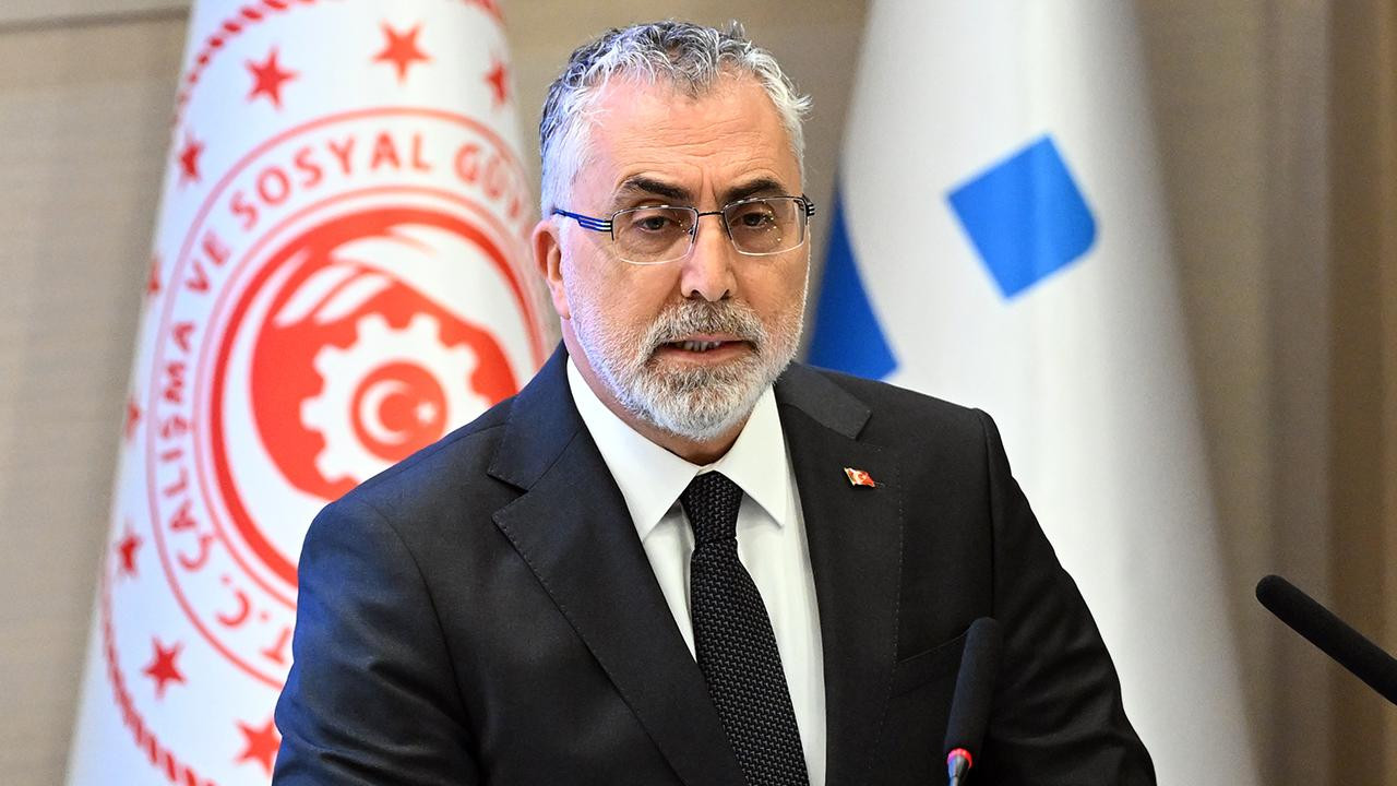 vedat-isikhan-calisma-ve-sosyal-guvenlik-bakani-3