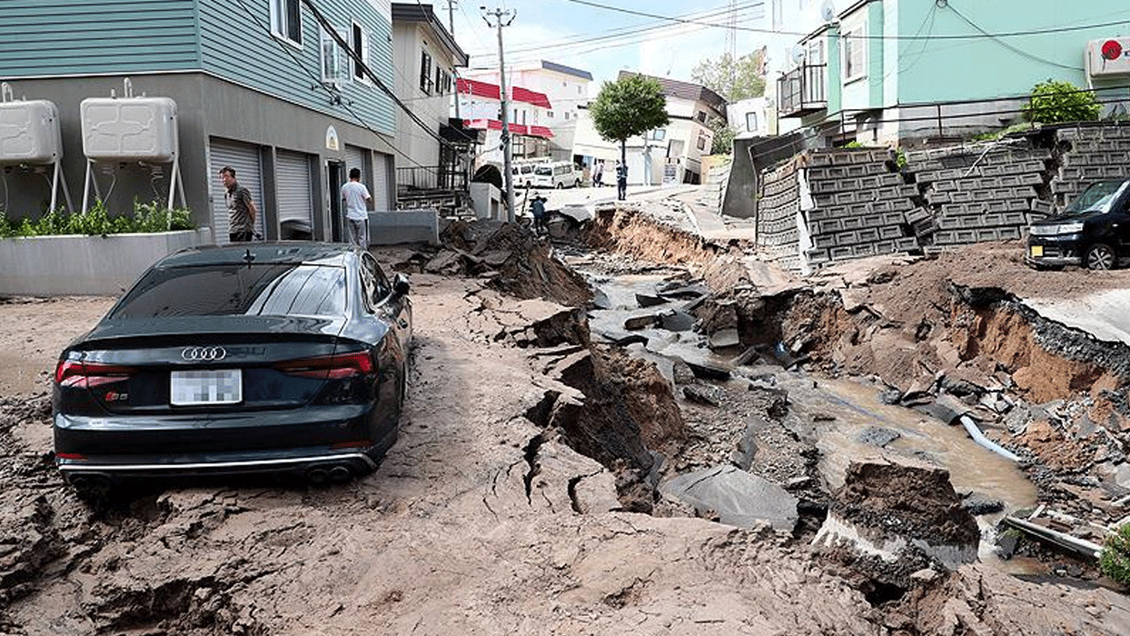 japonya-deprem-01012024-10