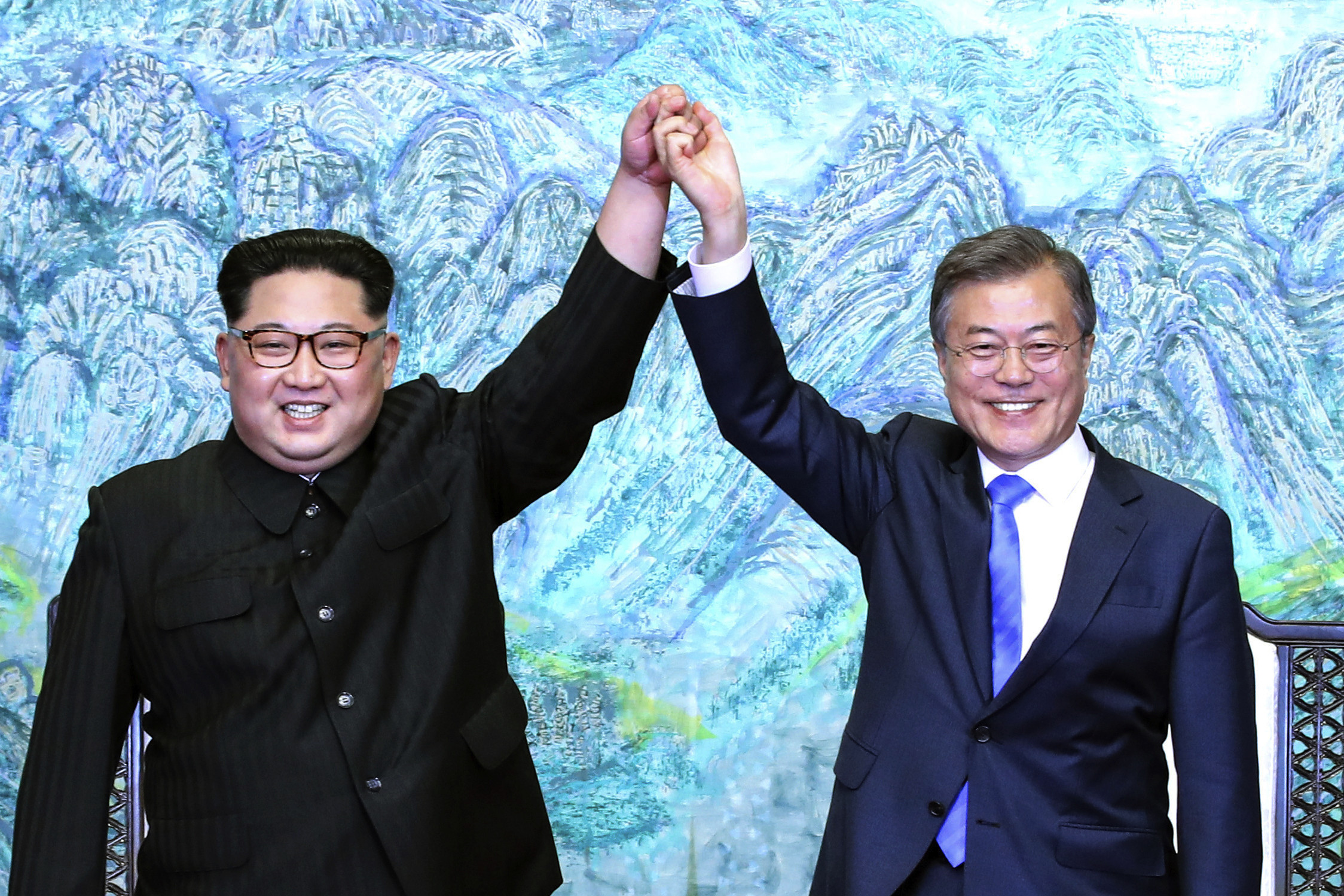 Moon Jae In Kim Jong Un 06012024 5