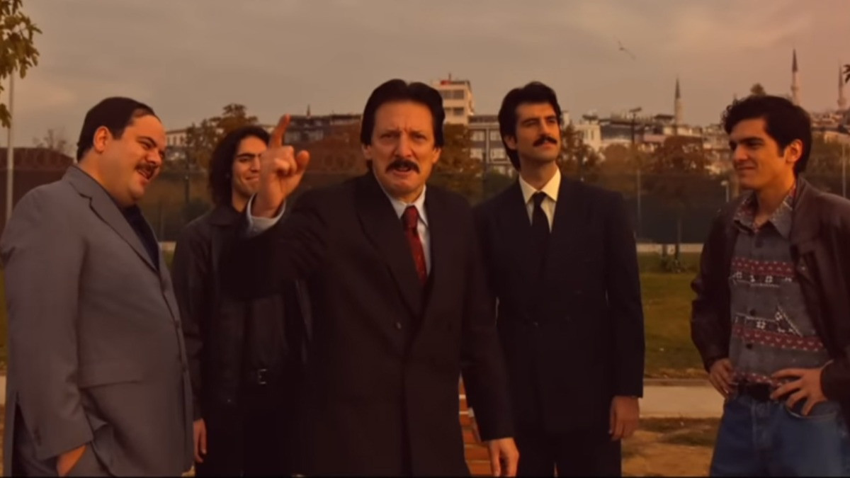 Prestij Meselesi Filmi Konusu Mahsun Kırmızıgül Haluk Levent Özcan Deniz 6