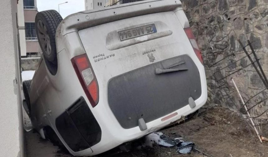 Erzurum El Freni Çekilmeyen Araç3.