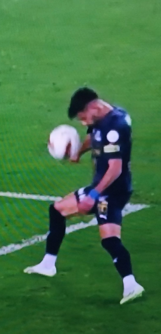 Fenerbahceye Verilen Penaltiya Galatasaraydan Tepki O Sizin Kirli Eliniz 24 S U B A T 1