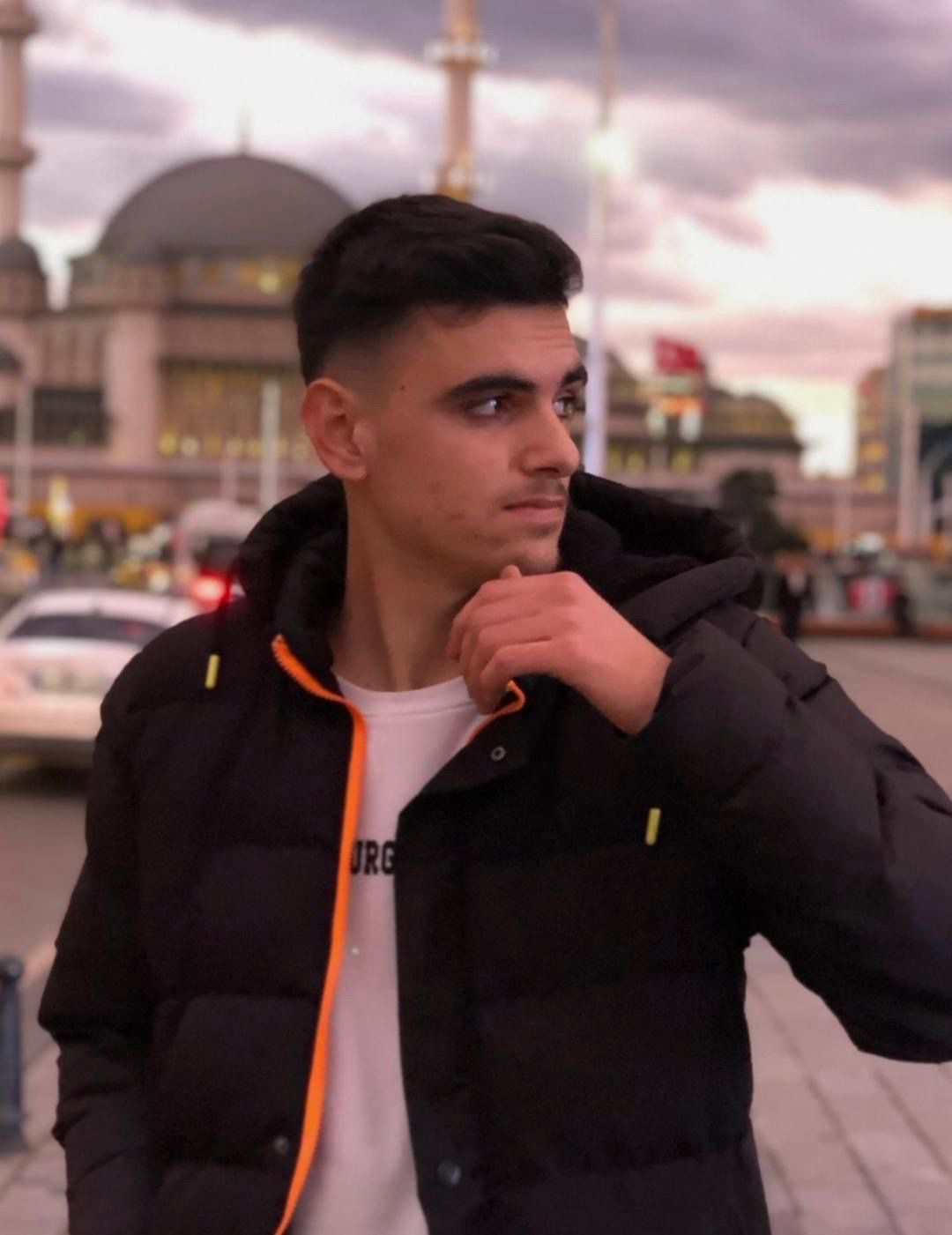 Gungorende Sokak Ortasinda Kanli Infaz Iste Giden 18 Yasindaki Genci Katlettiler 28Subat2024 1