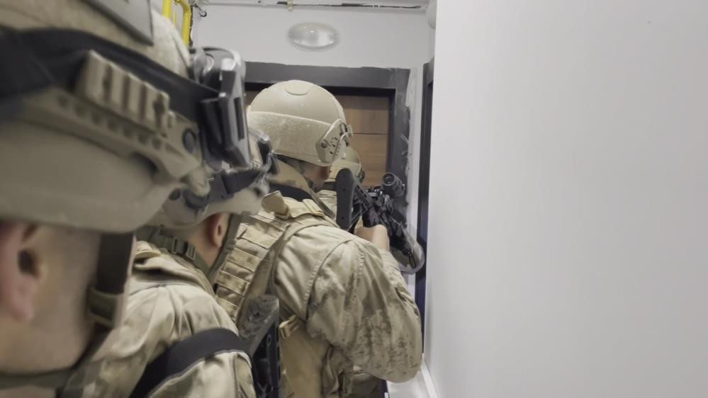 Jandarma Uyusturucu Saticilarina Gecit Vermedi Kiskivrak Yakalandilar 21Subat2024 Iha