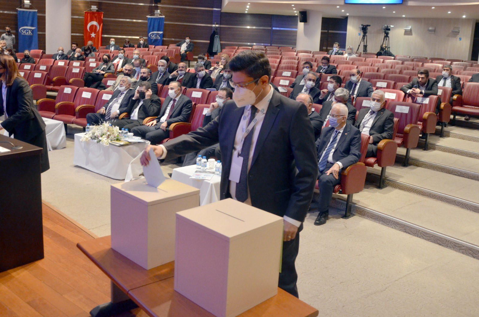 Uysal Altundağ Kimdir Kaç Yaşında Nereli 6
