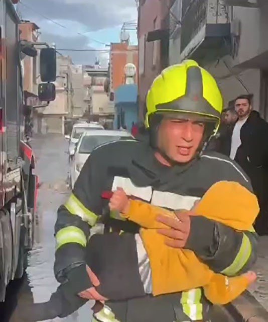 4 Katli Binada Yangin 7Mart2024 (2)