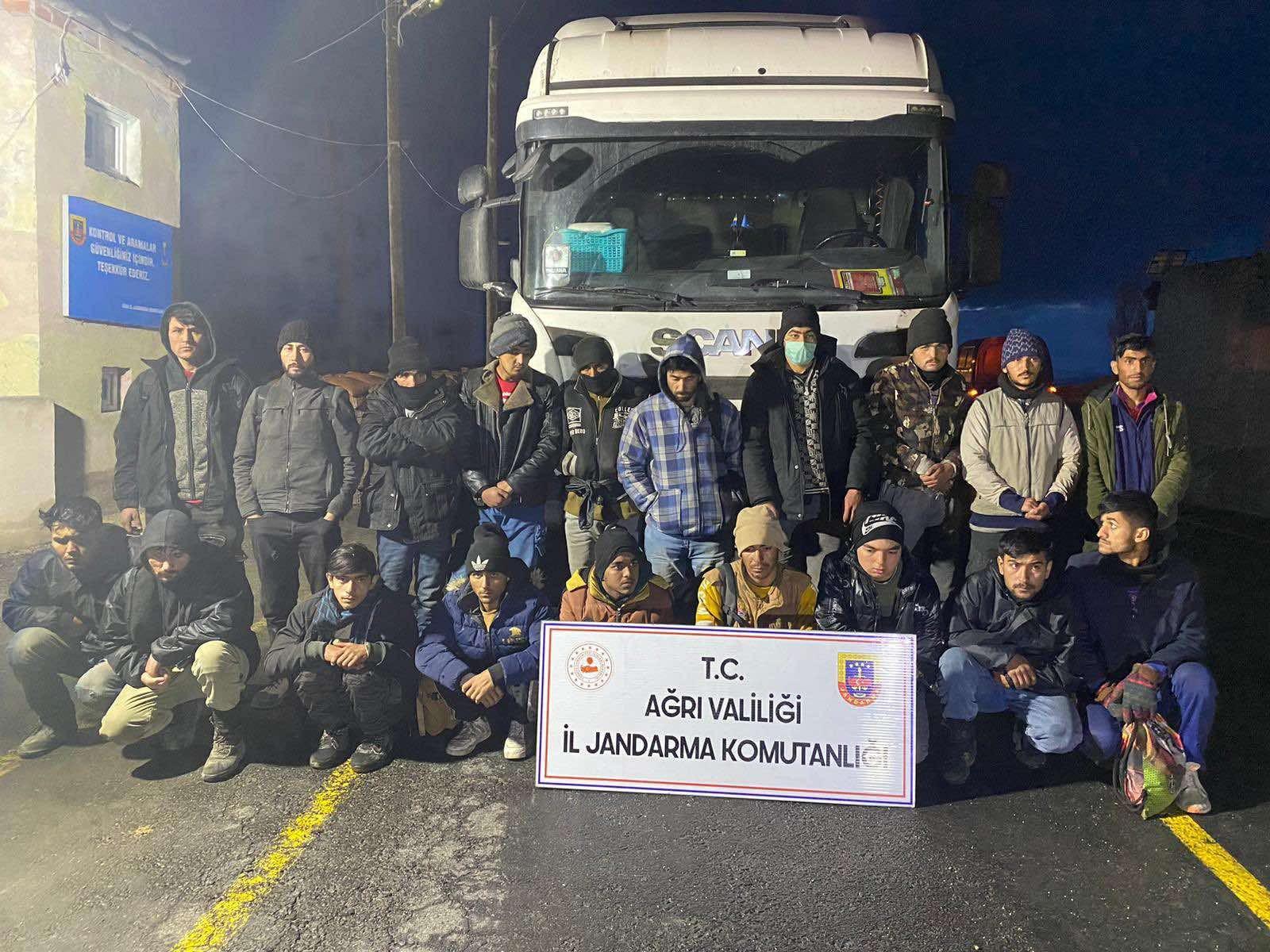 Agri Jandarma Kacak Gocmenler 22032024 1