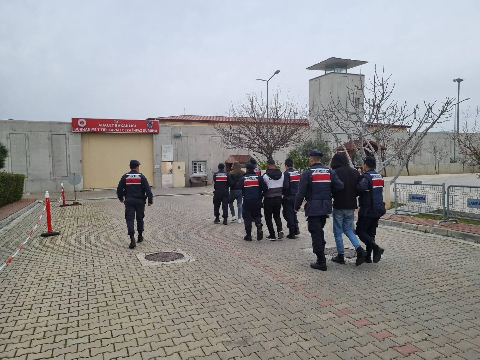 Balikesir Jandarma Eft Dolandırıciligi 28032024 (5)