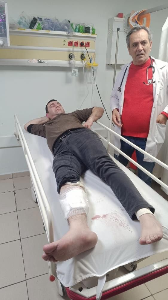 Davulcu Ile Muhtar Arasinda Ikametgah Krizi Gozu Donen Davulcu Gozunu Kirpmadan Vurdu 4