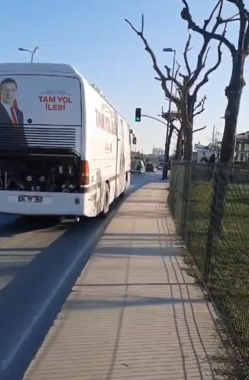 Ekrem Imamoglu Secim Otobusu Ariza 24032024 Iha (2)
