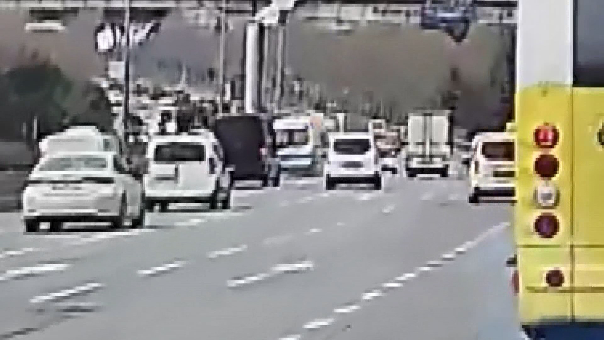 Istanbul Makas Otomobil Ambulans 13032024 Dha3