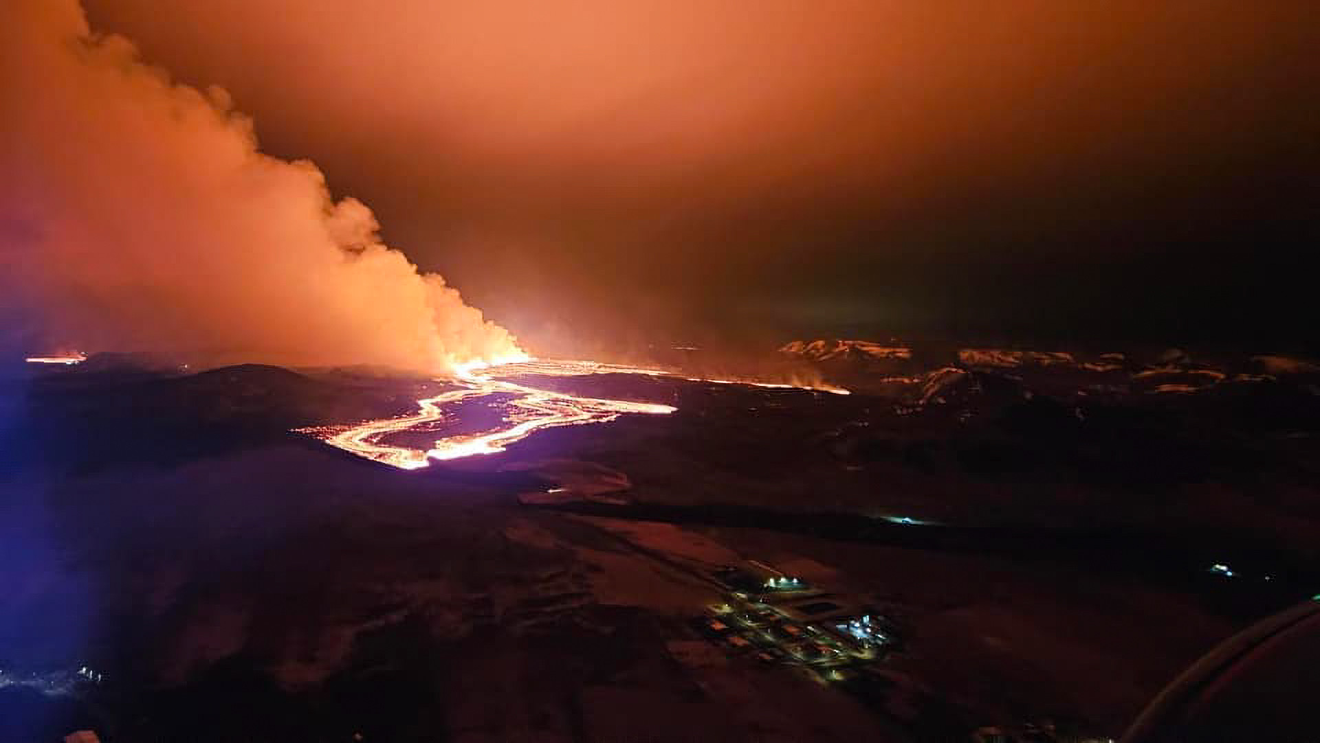 Izlanda Yanardag Patlama Lavlar 18032024 Aa (9)