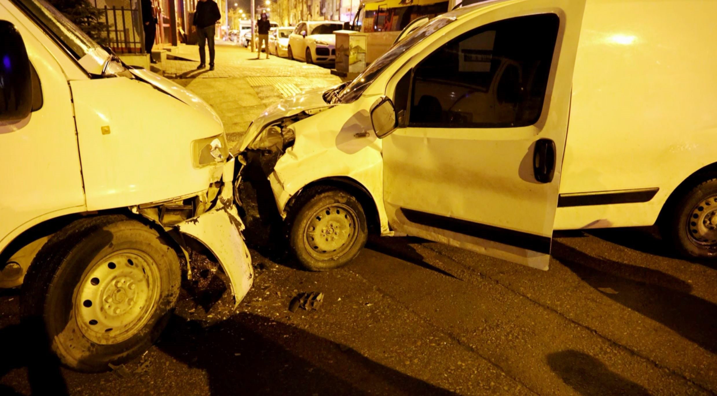Polisten Kacti Yakalaninca Devlete Saygimiz Sonsuz Dedi 8Mart204 (1)-1