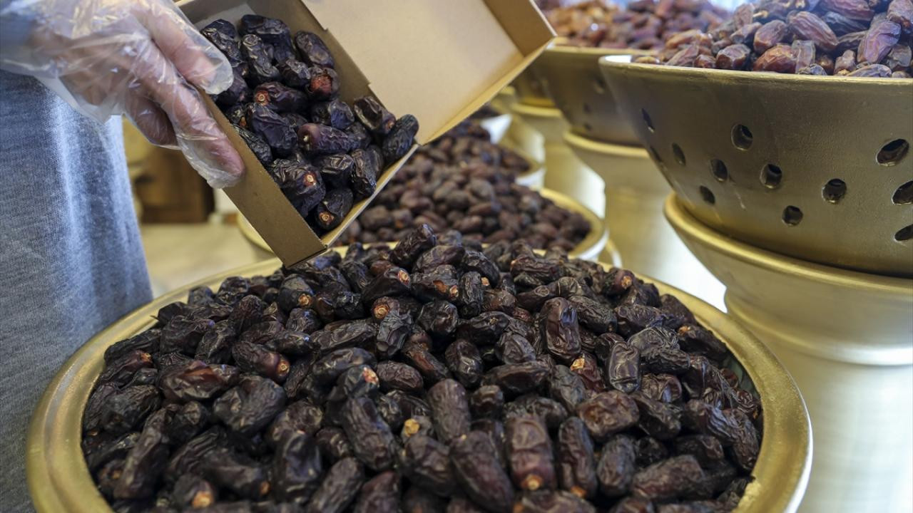 Ramazan Oncesi Hurma Fiyatlari Cep Yakti Vatandaslar Gelen Zamma Isyan Etti 2