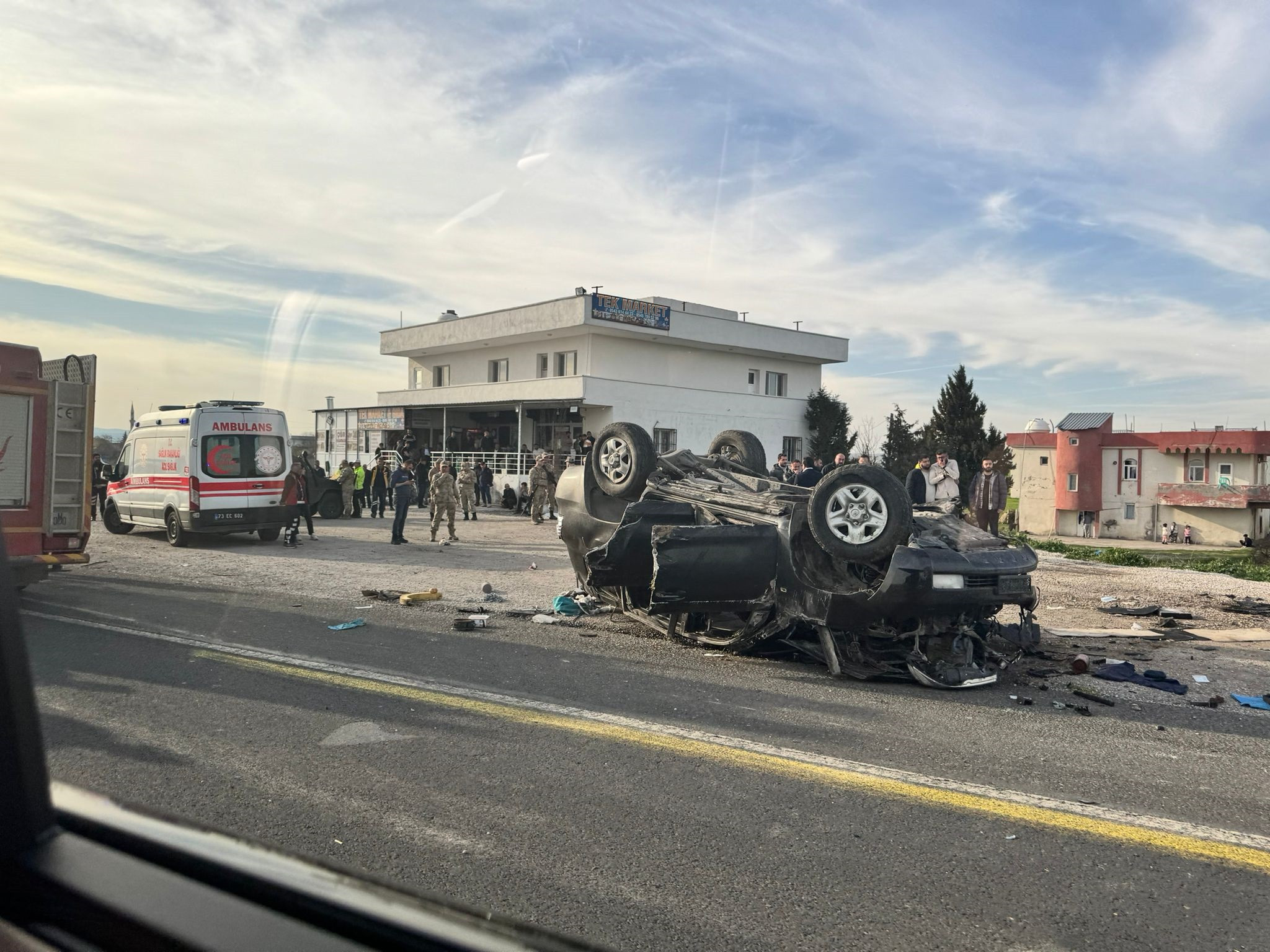 Sirnak’ta Trafik Kazasi 1 Polis Sehit 25646 (1)