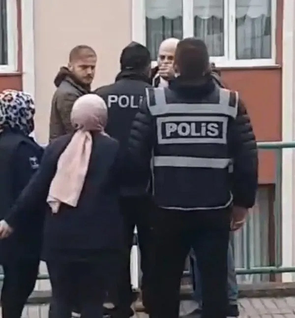 Zonguldak Basortulu Market Kasiyerine Hakaret 21032024 1