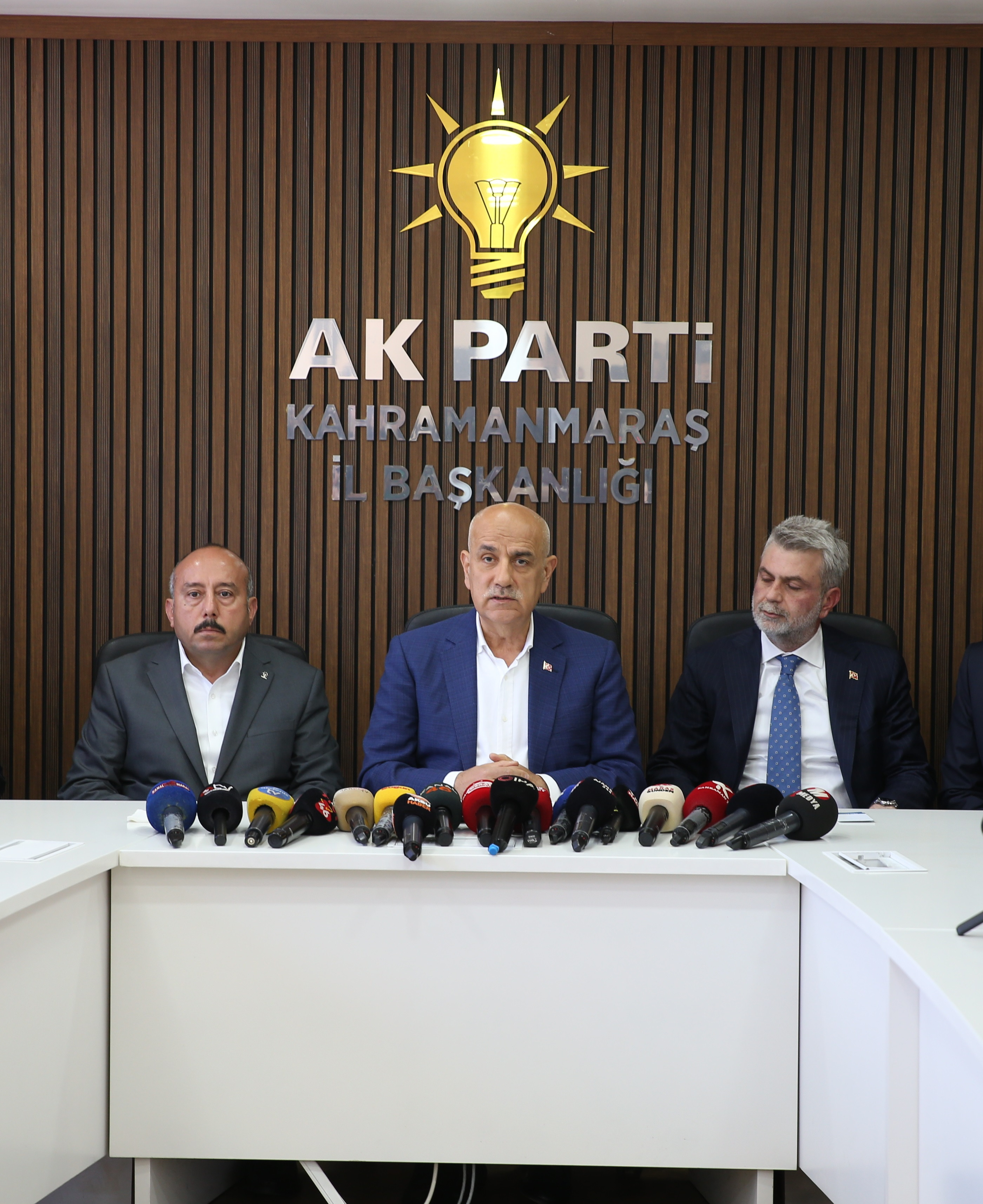 A K P A R T İ1