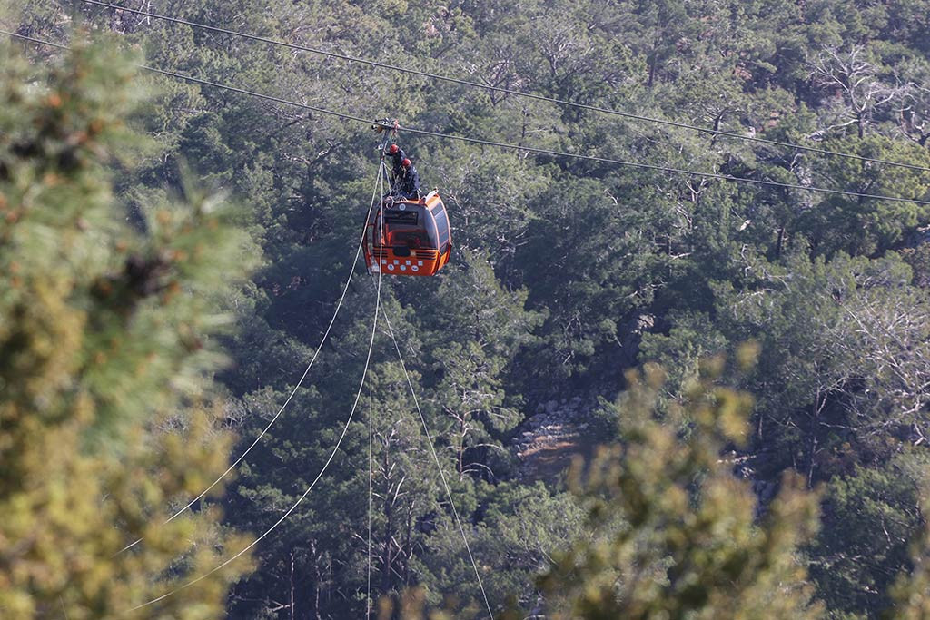 Antalya Teleferik Kurtarma Anlari 13042024 Aa (3)