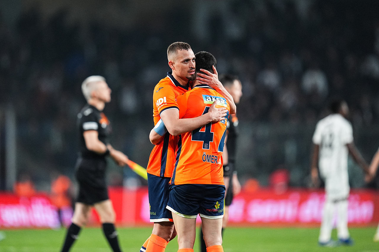 Basaksehir Gol Sevinci 04042024 Aa (6)