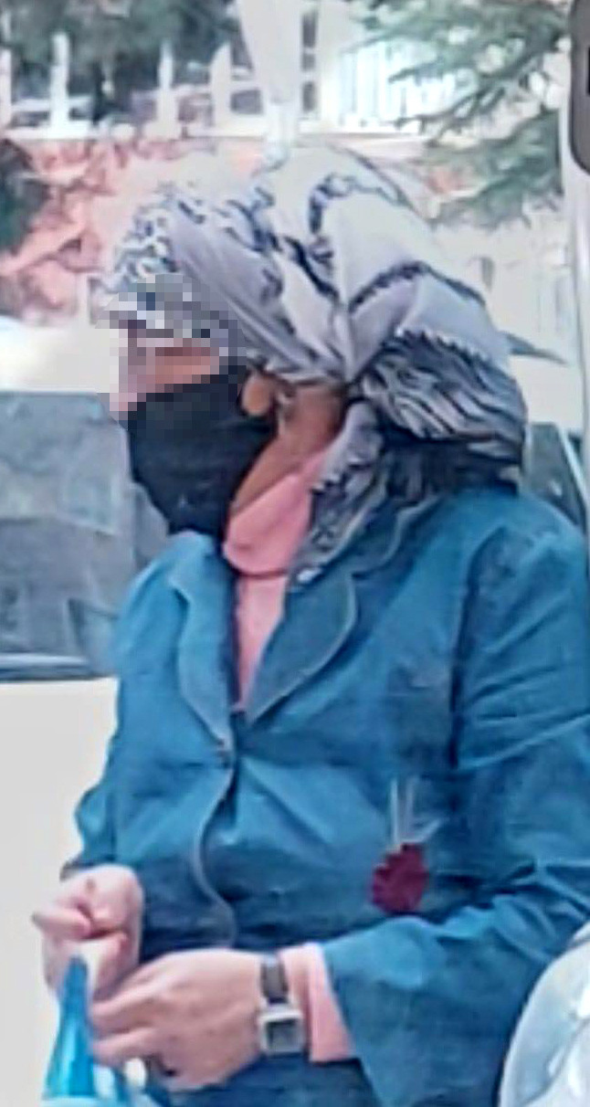 Burdur Kadin Kiyafeti 22042024 Dha2