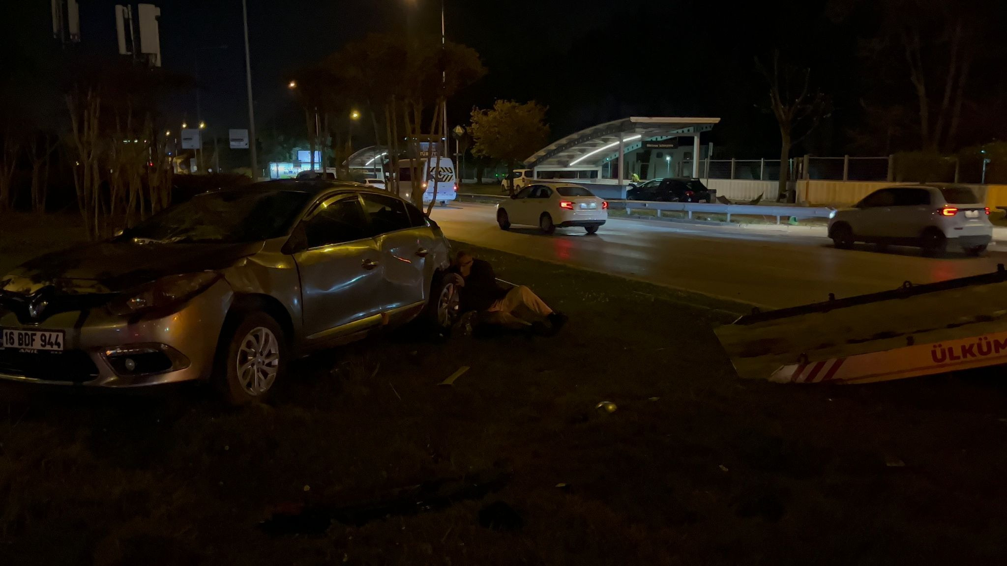 Bursa Makas Atan Surucu Yuruyen Merdivene Carpti 12042024 Dha 9