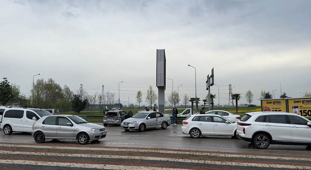 Bursa Yakit Deposu Delinen Tir 07042024 Iha (6)