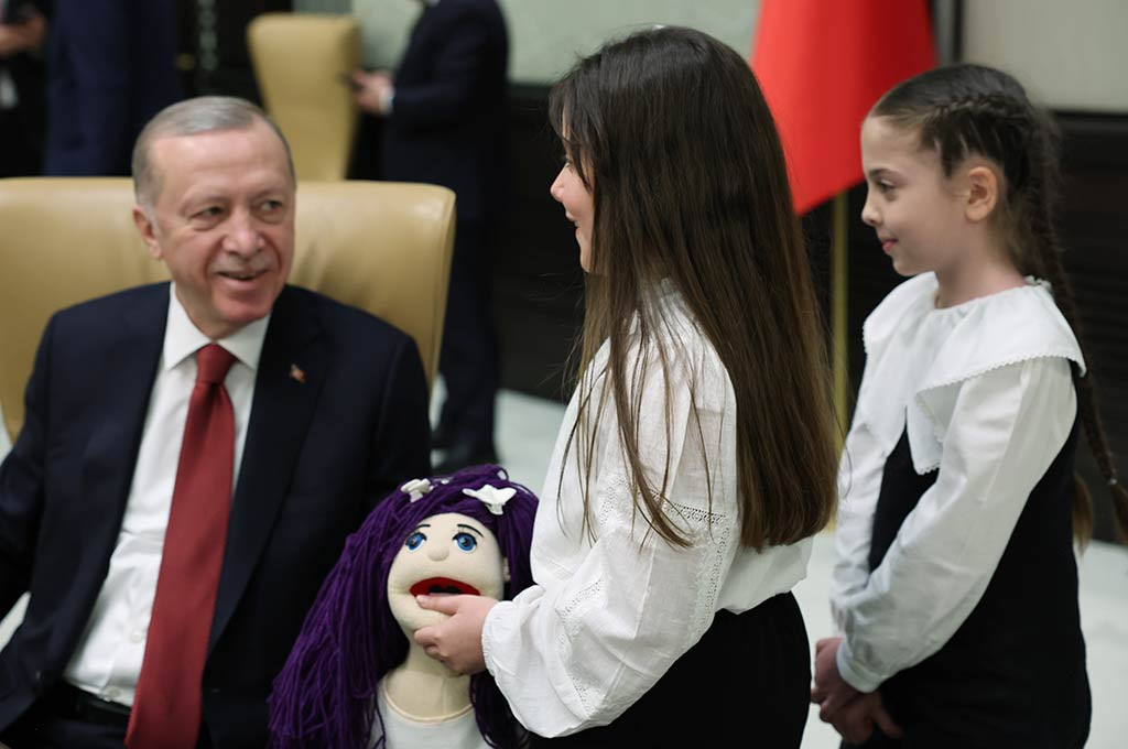 Cumhurbaskani Erdogan Cocuklar 23042024 Aa (1)