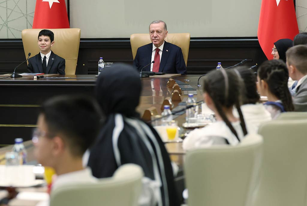 Cumhurbaskani Erdogan Cocuklar 23042024 Aa (4)