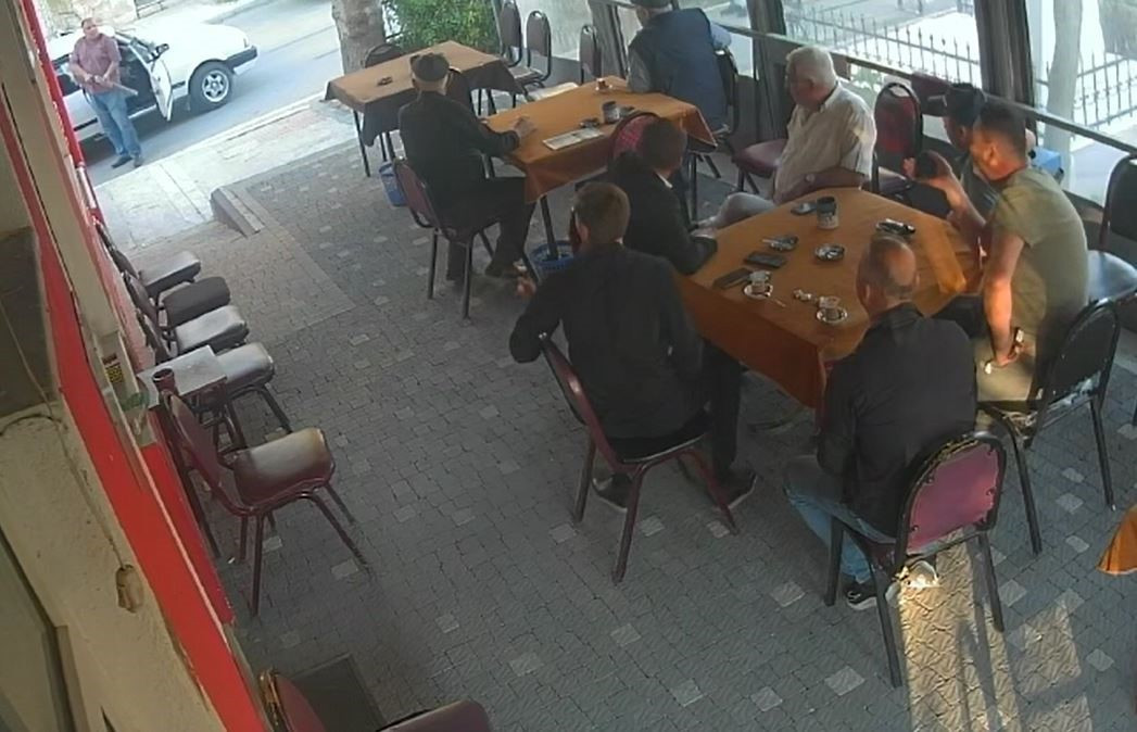Istanbul Sahin Tüfek Kahvehane Ates 18042024 Iha1