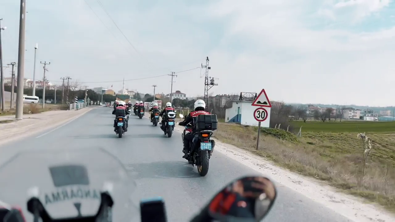 Jandarma Zipkin 8 Operasyonu 28042024 (14)