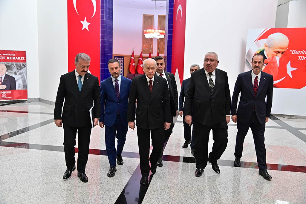 Mhp Baskanlik Divani 15042024 Iha (4)
