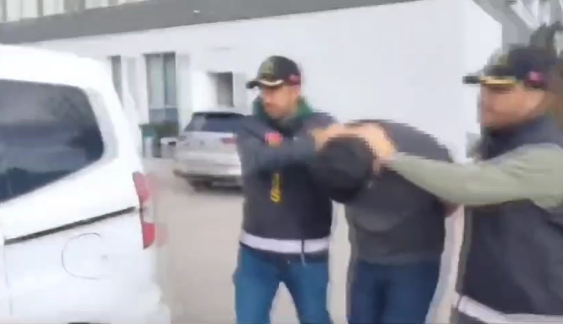 Pikachu Kaskli Uyusturucu Saticisi 13042024 Iha (5)