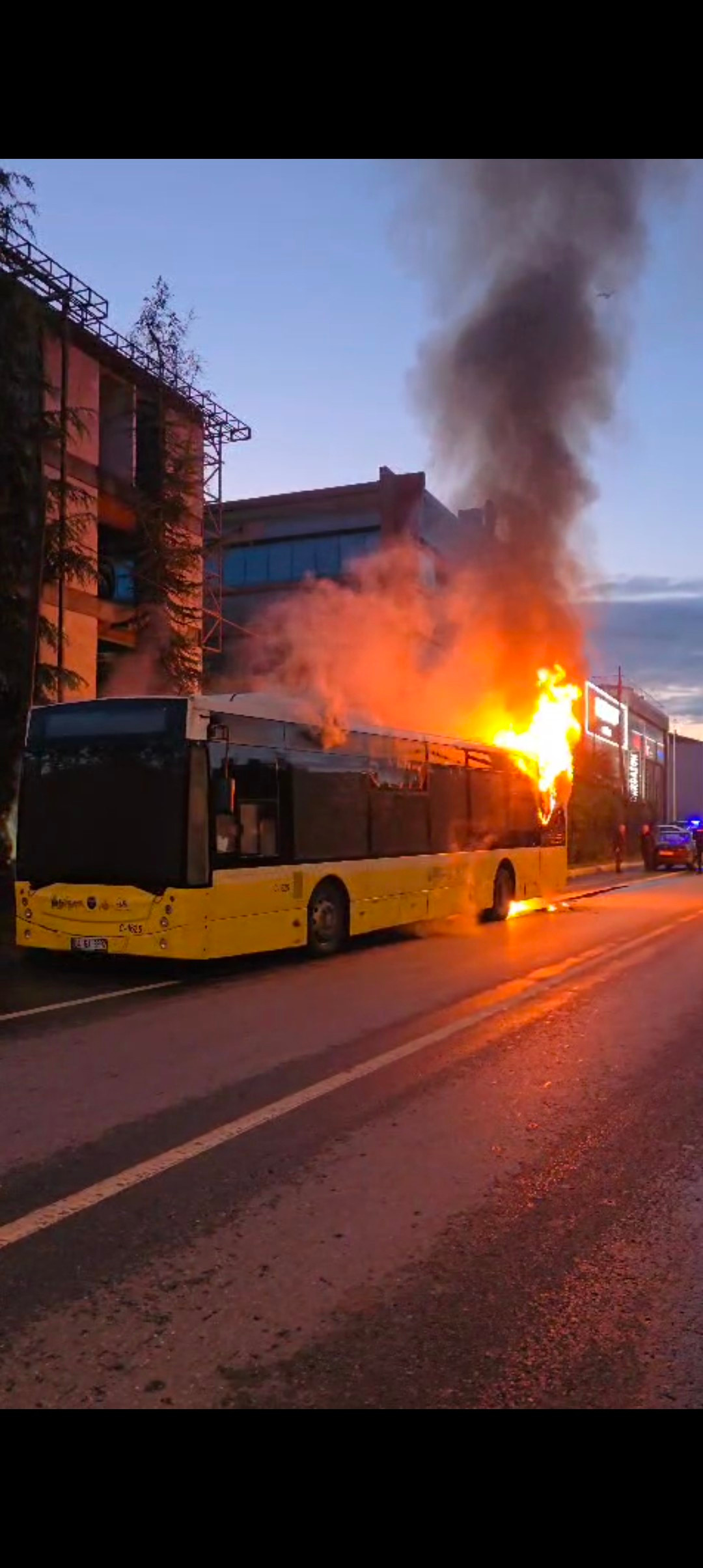 Sultanbeyli Iett Otobusu Yandi 21042024 Iha (5)