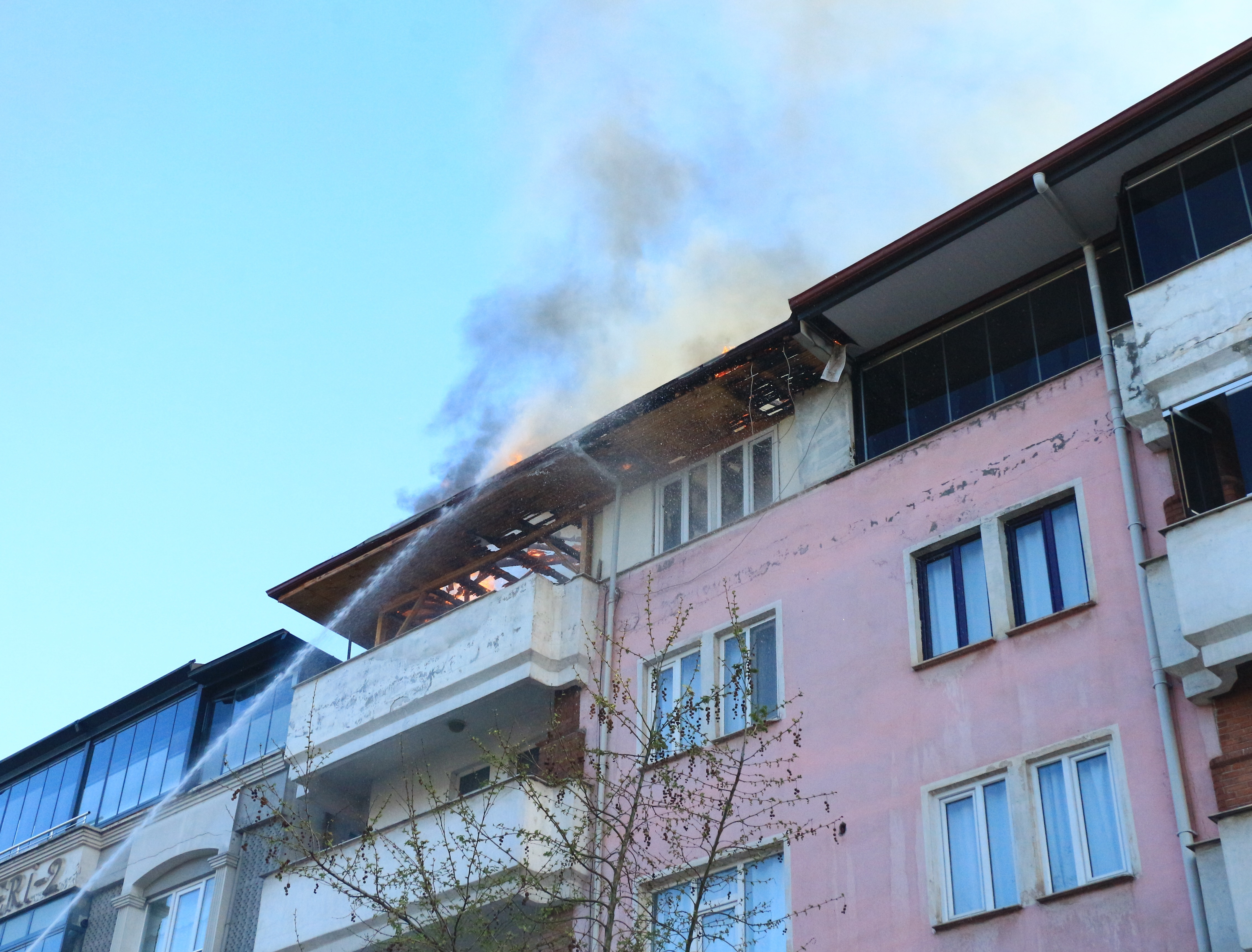 Tokatyangın22