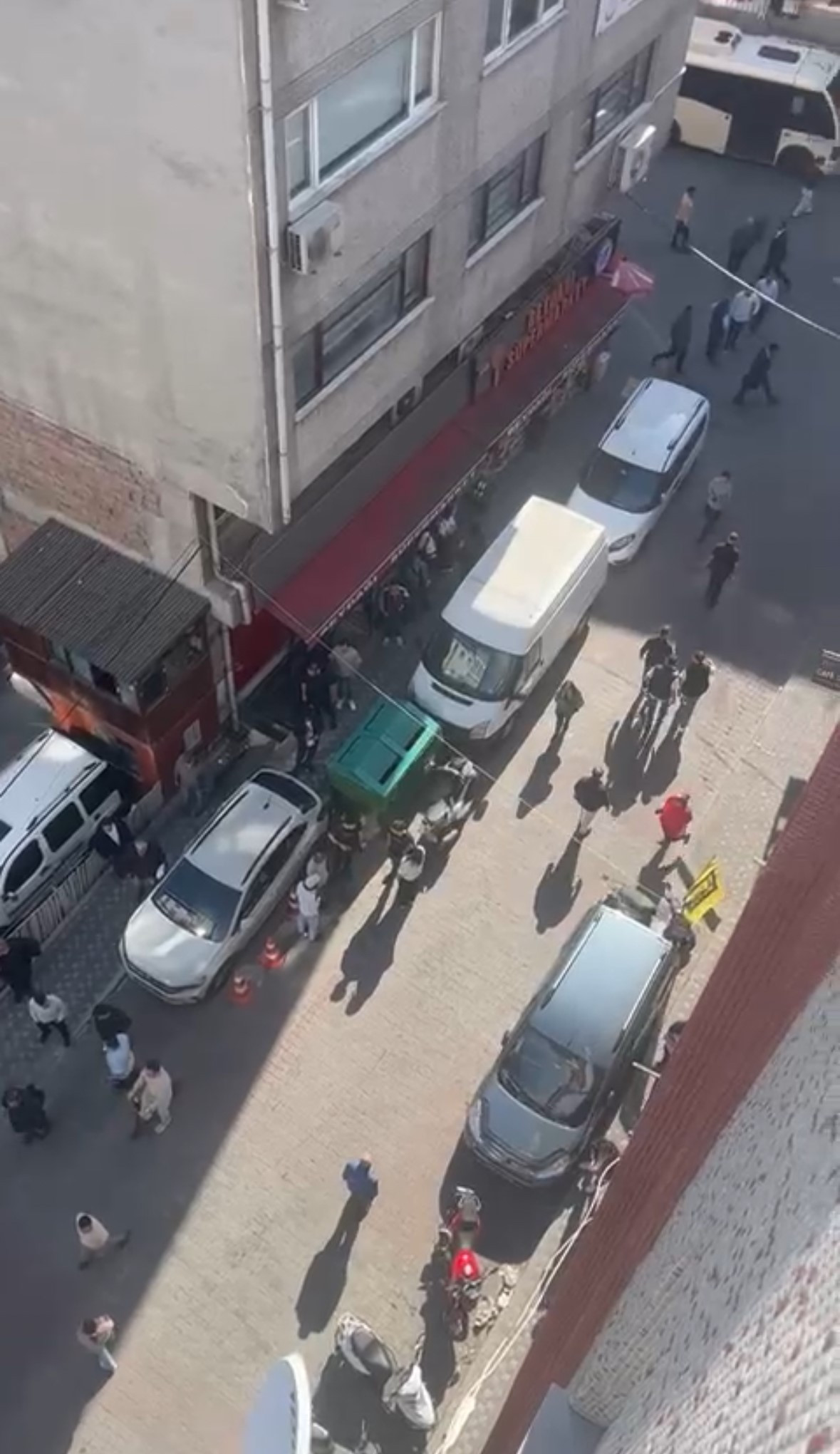 Bahcelievler Oyun Salonu Uzun Namlulu Saldiri 28052024 Iha (4)