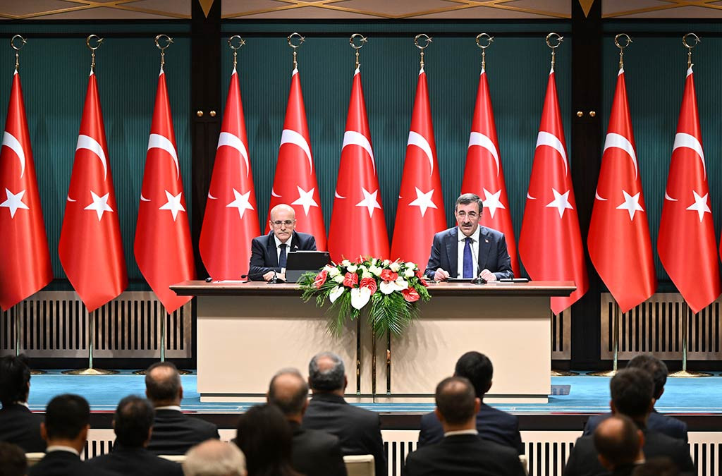 Cevdet Yilmaz Ile Mehmet Simsek 13052024 Aa (1)