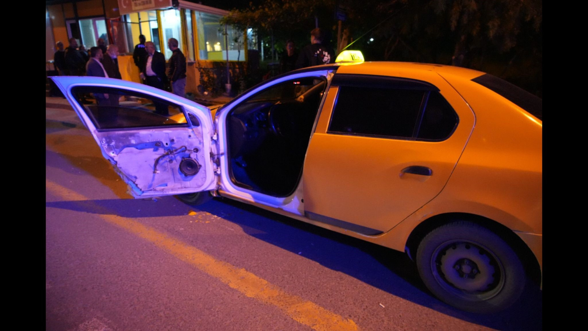 Edirne Taksiciye Otomobil Carpti 13052024 Iha (4)